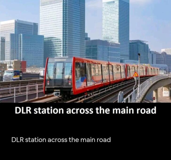 Snuggle Inn - Riverside Apartments - Views Over Looking London River Thames, Close To O2 Arena, London Excel, London City Airport, Thames Clipper- River Boat Service, Woolwich Ferry, Onsite Parking, Twin Room Option Available Luaran gambar