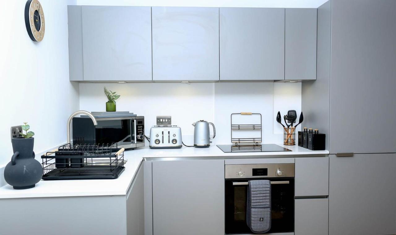 Snuggle Inn - Riverside Apartments - Views Over Looking London River Thames, Close To O2 Arena, London Excel, London City Airport, Thames Clipper- River Boat Service, Woolwich Ferry, Onsite Parking, Twin Room Option Available Luaran gambar