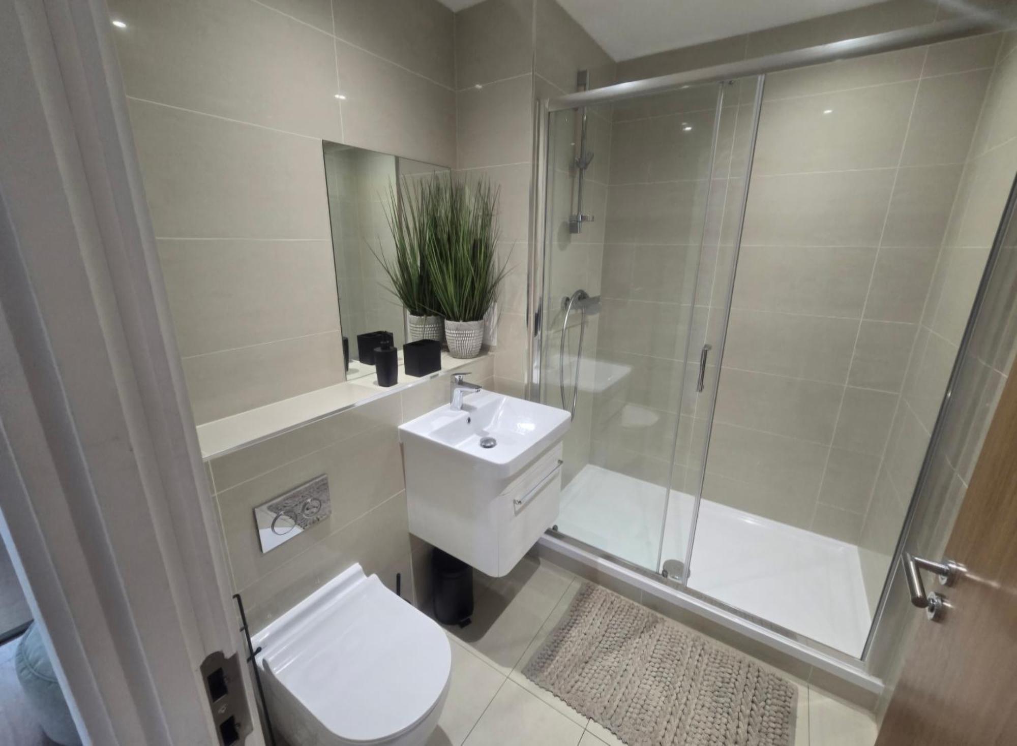 Snuggle Inn - Riverside Apartments - Views Over Looking London River Thames, Close To O2 Arena, London Excel, London City Airport, Thames Clipper- River Boat Service, Woolwich Ferry, Onsite Parking, Twin Room Option Available Luaran gambar